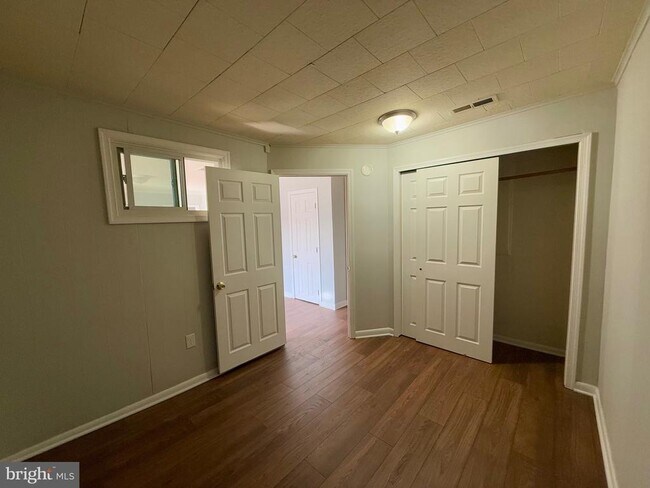 Building Photo - 4802 Beaver Dam Rd