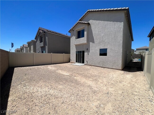 Building Photo - 7010 Sol Brillante St