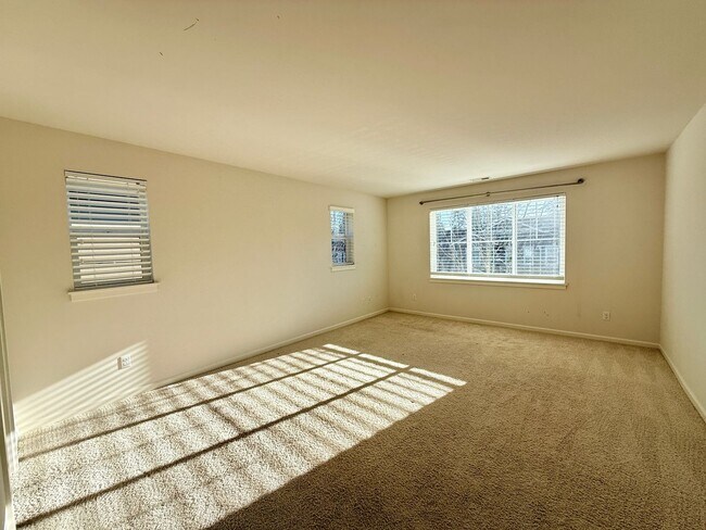 Building Photo - Well-Maintained 3-Bedroom + Loft & A/C in Sought-After Timber Creek