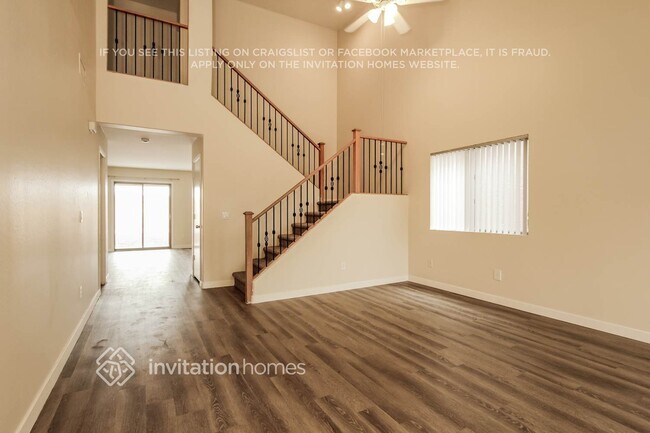 Building Photo - 11232 W College Dr