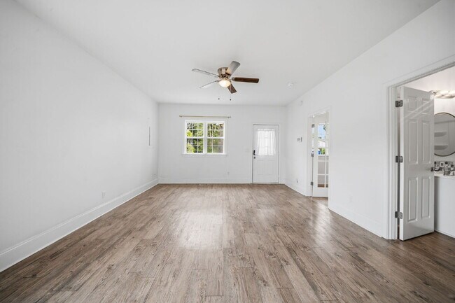 Building Photo - 1109 Orange St