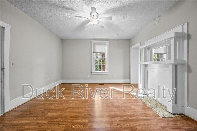 Building Photo - 1603 Highland Ave