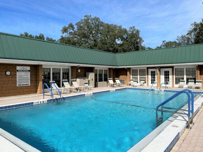 Building Photo - 3124 SW 108th St