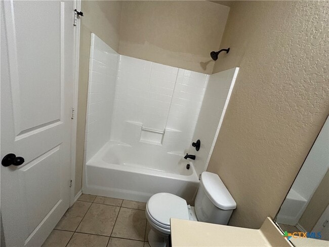 Building Photo - 502 Creekside Cir