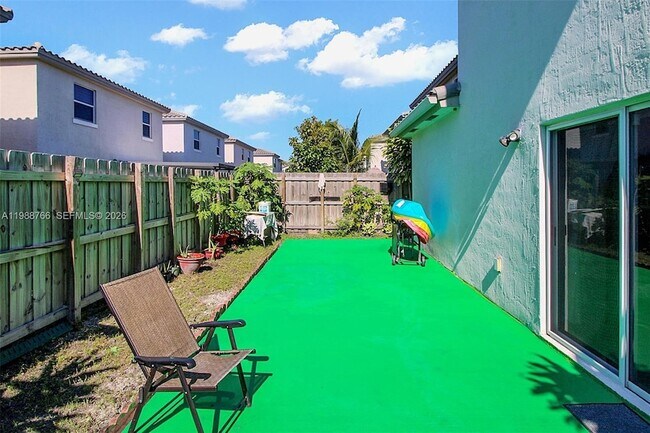 Building Photo - 1382 SE 26th Rd