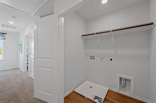 Building Photo - 204 Tall Cedar Wy