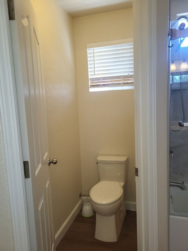 Building Photo - 2222 San Remo Dr