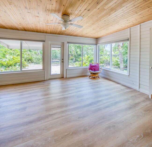 Building Photo - 1218 N Ocean Breeze
