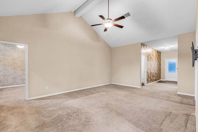 Building Photo - Single family Home in Princeton