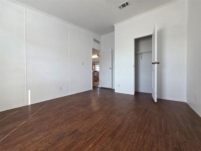 Building Photo - 14412 Graef Rd