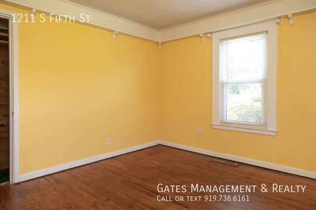 Building Photo - Nice Cottage in Mebane-Available to tour o...