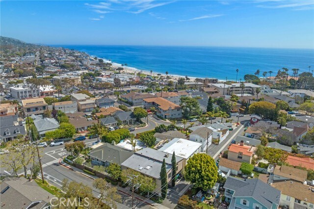 Building Photo - 215 Monterey Dr