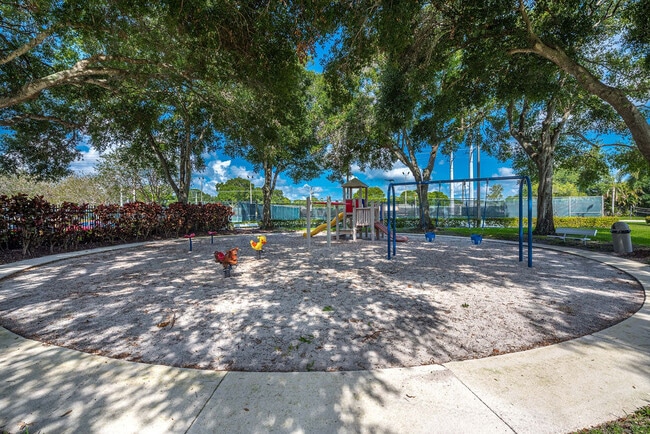 Building Photo - 185 Charter Way