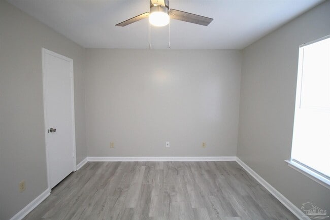 Building Photo - 3400 Green Briar Ct