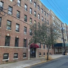 Building Photo - 321 79th St