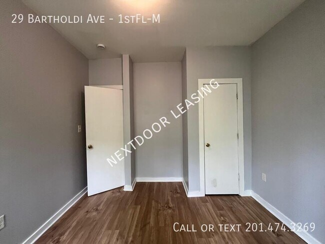 Building Photo - 29 Bartholdi Ave