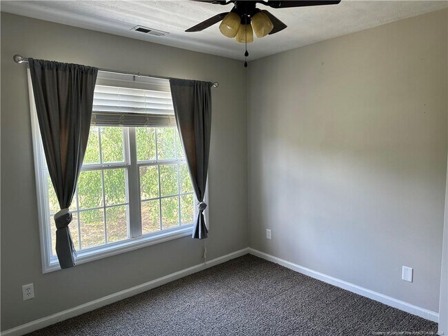 Building Photo - 1311 Shoshone Pl