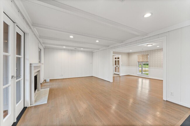 Building Photo - 6158 Burgoyne Rd