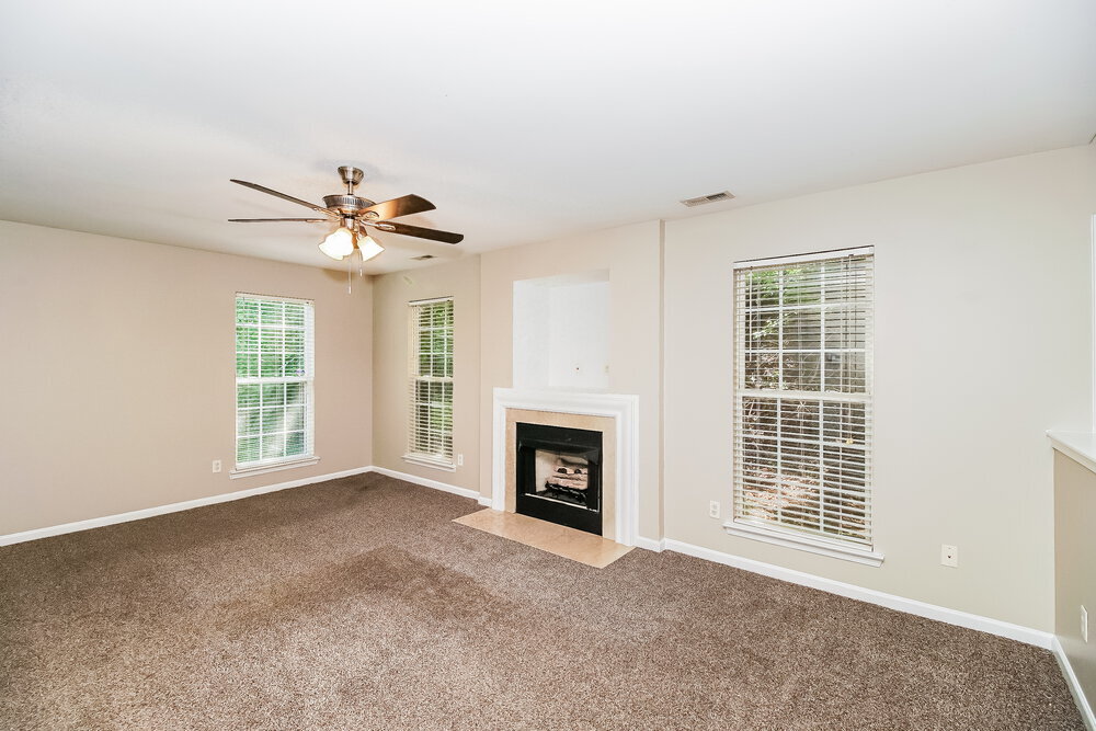 Building Photo - 105 Sweetbriar Ct