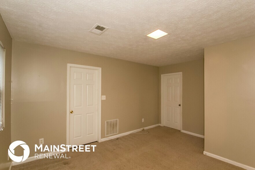Building Photo - 5217 Scarbrough Ln