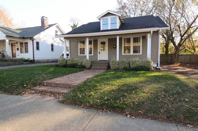 Building Photo - Historic Craftsman Steps Away From Eastland Park in East Nashville