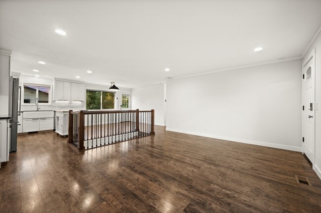 Building Photo - 1733 7200 S