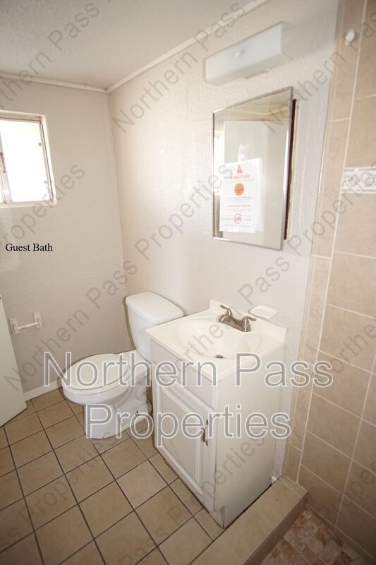 Building Photo - 7161 Dale Rd