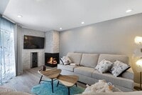 Building Photo - 16812 E Lamplighter Way