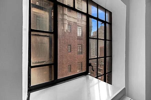 Primary Photo - 5 Tudor City Pl