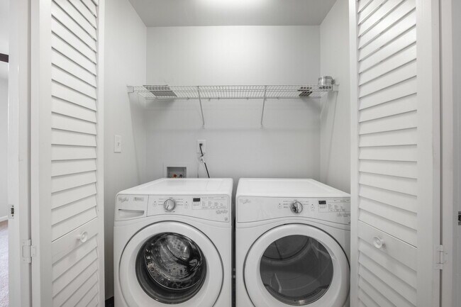 Building Photo - 10609 Spring Rain Ct