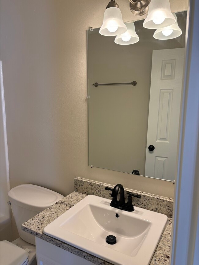 Building Photo - 4513 Tabony St