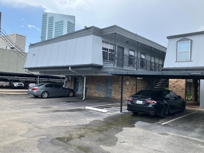 Building Photo - 3131 Southwest Fwy