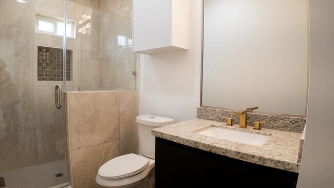 Building Photo - 612 Moar Dr