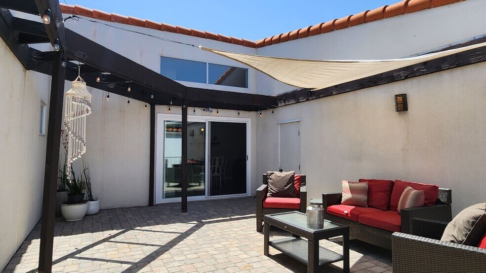 Building Photo - 911 Patria Cir