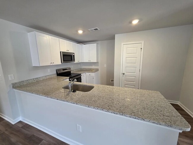 Building Photo - 532 Runaway Train Dr