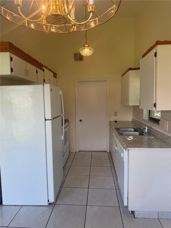 Building Photo - 62 Dorset Dr