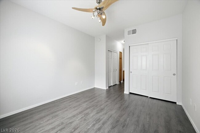 Building Photo - 2291 W Horizon Ridge Pkwy