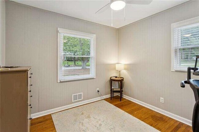 Building Photo - 3137 Ann Rd SE