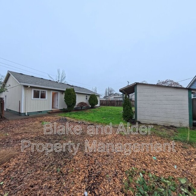 Building Photo - 720 Portland Ave