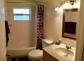 Building Photo - 3831 NW 113th Terrace