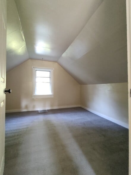 Bedroom #1 to the left. - 1314 Blakeley Rd