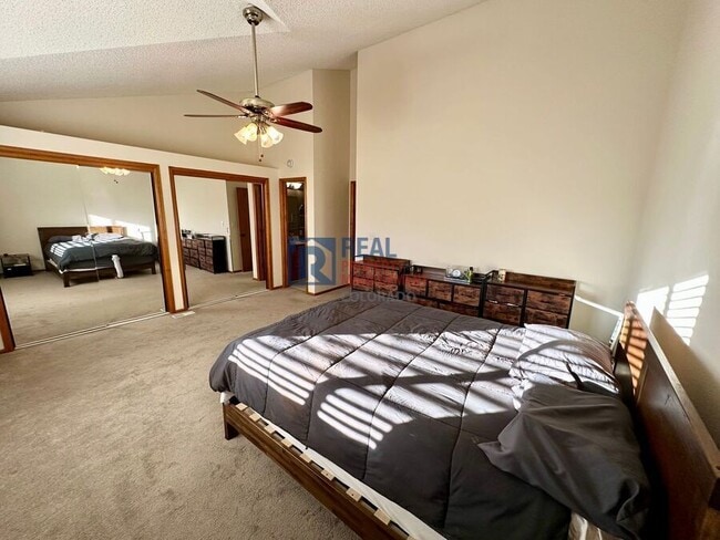 Building Photo - 19907 E Crestline Pl