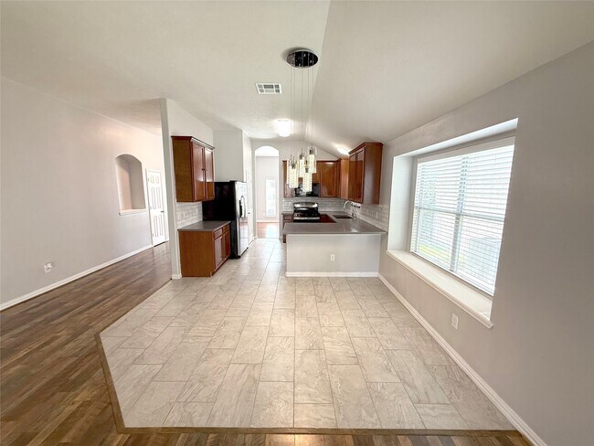Building Photo - 2414 Alcove Foster Ct
