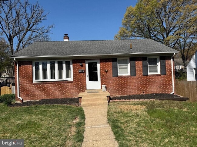 Building Photo - 9604 49th Ave