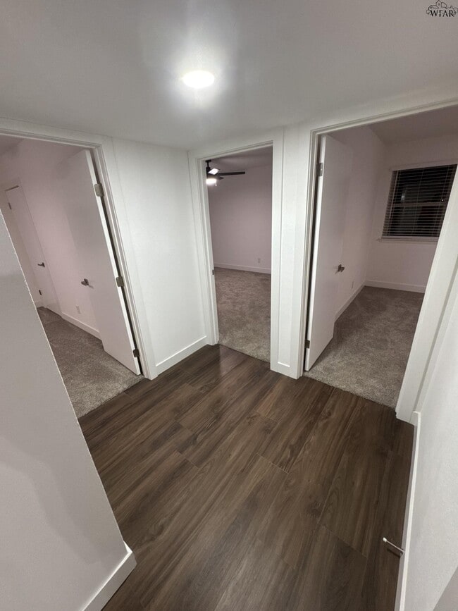 Building Photo - 4126 Lenore Dr