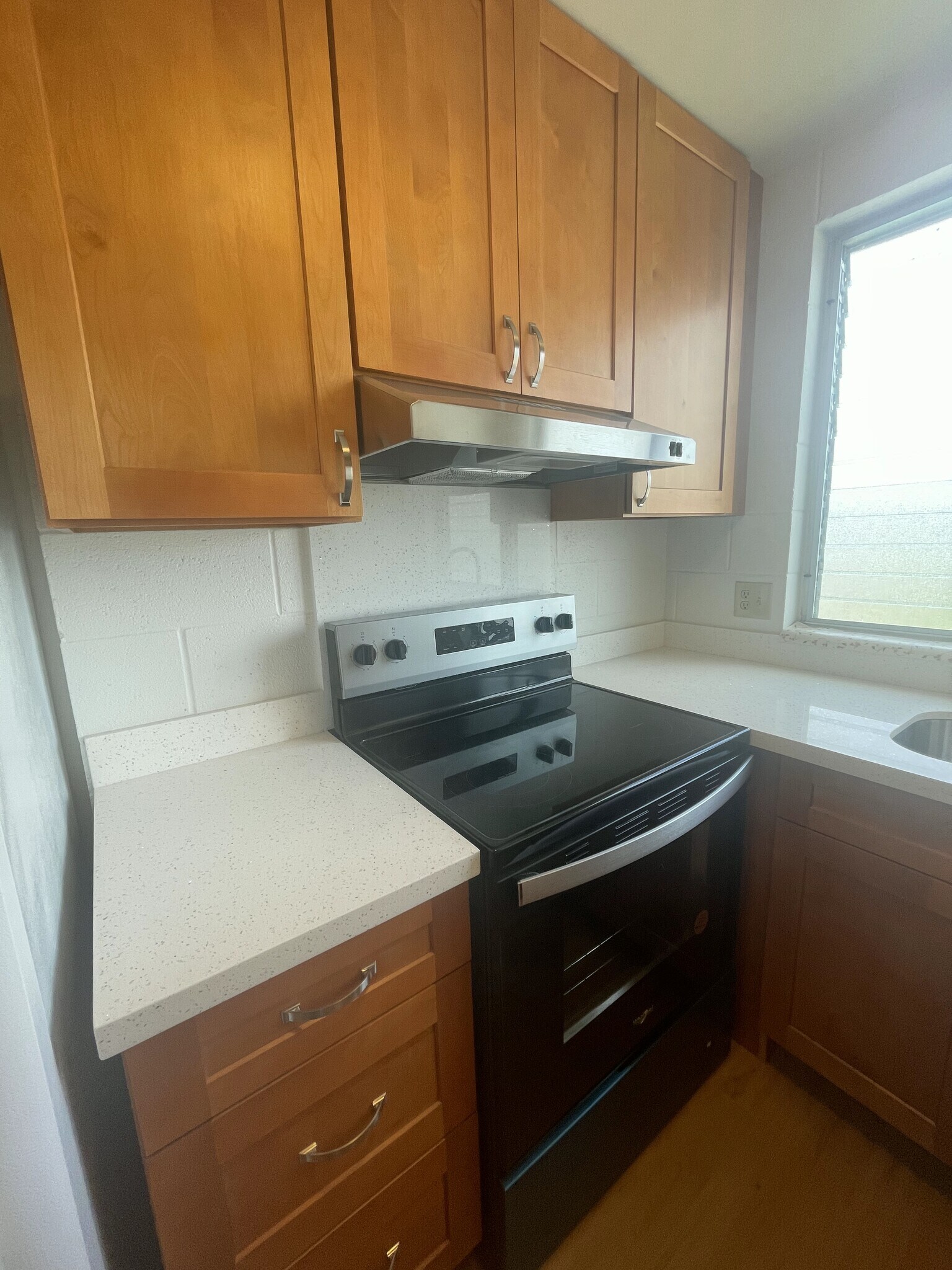 kitchen counter - 1555 Pohaku St