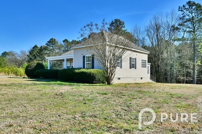 Building Photo - 5674 Duncan Rd