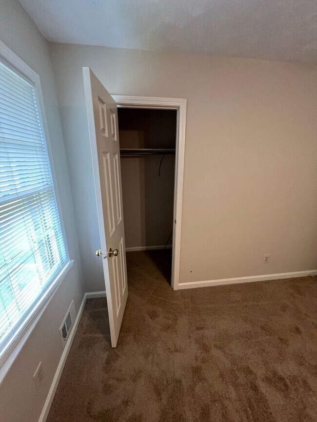 Building Photo - Finally a 2 bedroom townhome on Downing St Lawrenceville, GA