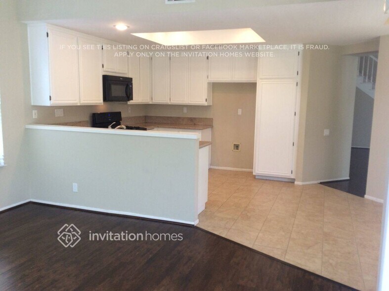 Building Photo - 12420 Alderglen St