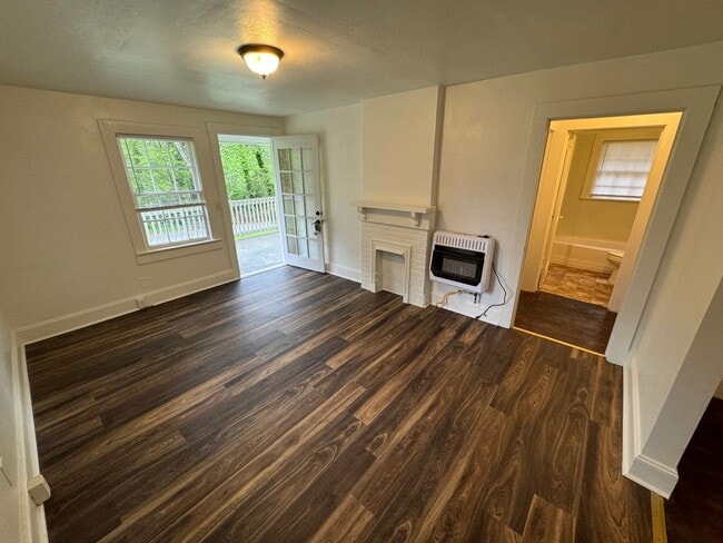 Building Photo - 2/1 House in North Rome- $850